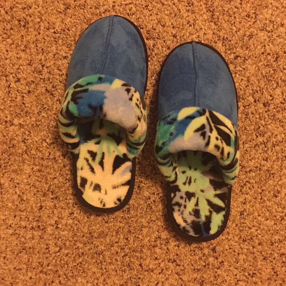 Vera Bradley cozy slippers